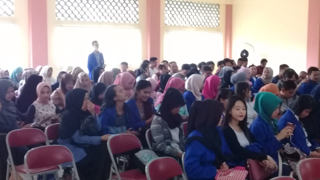 Seminar Awareness "Optimalisasi Manajamen Pelayanan Prima dalam Era Disrupsi 4.0